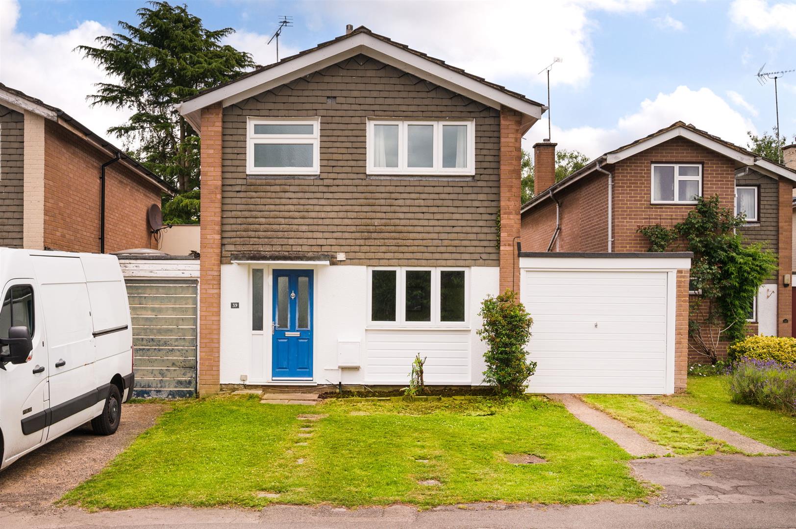 3 bed property in Elizabeth Road, Henley-On-Thames